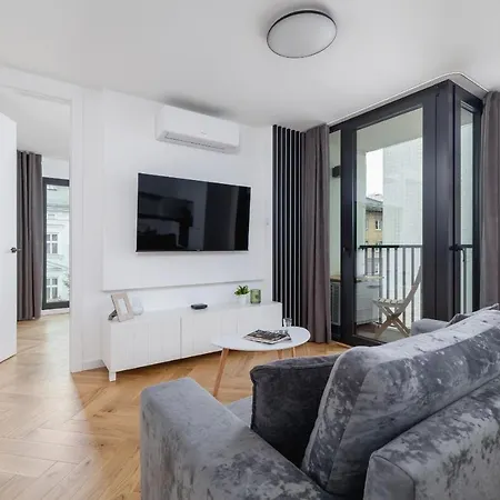 Lux Kosciuszki 39 With Parking, Gym, Sauna & Swimming Pool By Renters Prestige Apartment Krakow