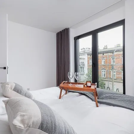 Lux Kosciuszki 39 With Parking, Gym, Sauna & Swimming Pool By Renters Prestige Apartment Krakow
