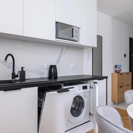 Lux Kosciuszki 39 With Parking, Gym, Sauna & Swimming Pool By Renters Prestige Apartment Krakow